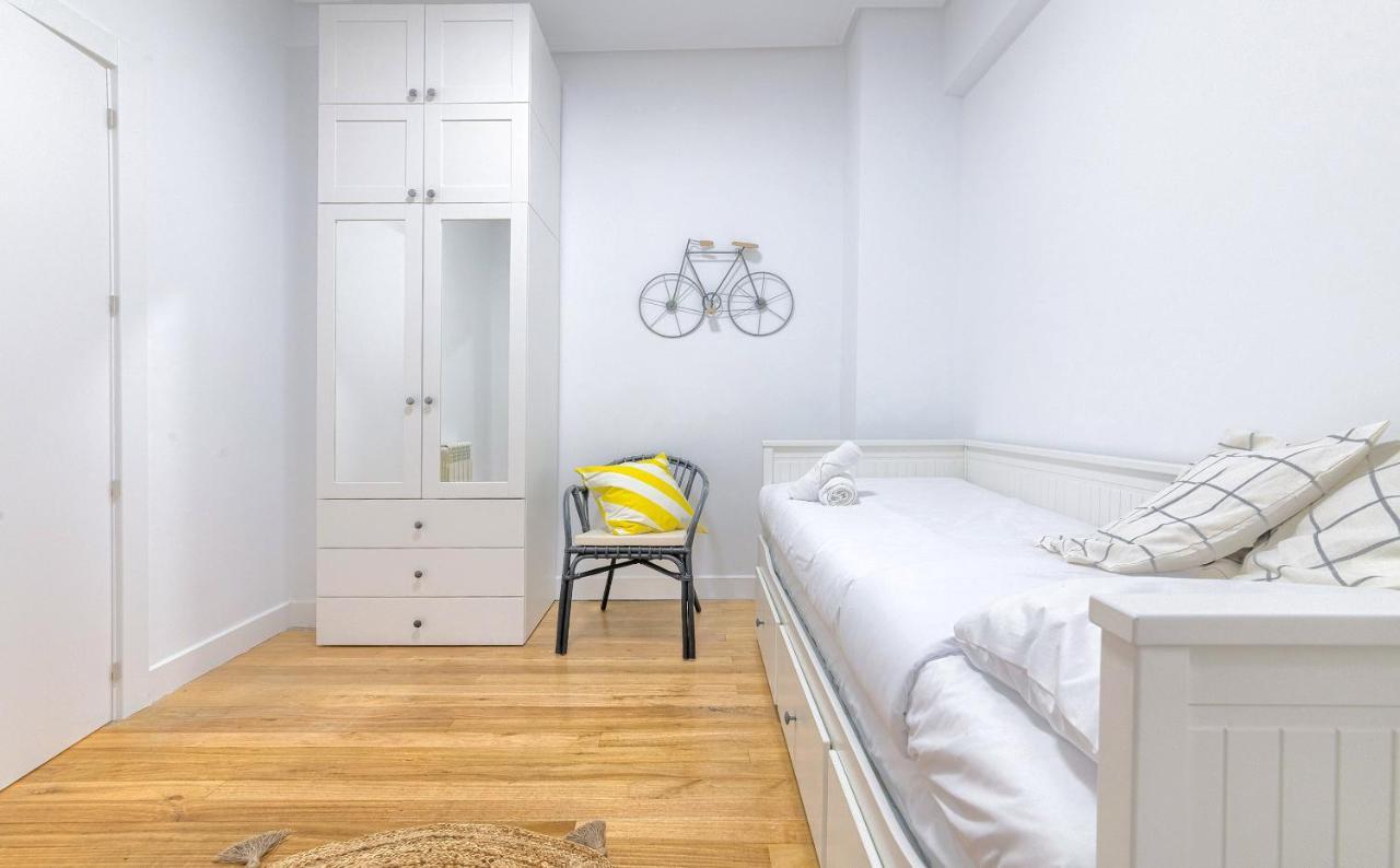 Apartament Iturribide Hogar Moderno Junto Al Metro Bilbao Zewnętrze zdjęcie